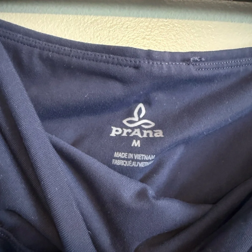 Prana  Deep Blue cropped athletic wear yoga pants- medium - Picture 2 of 3